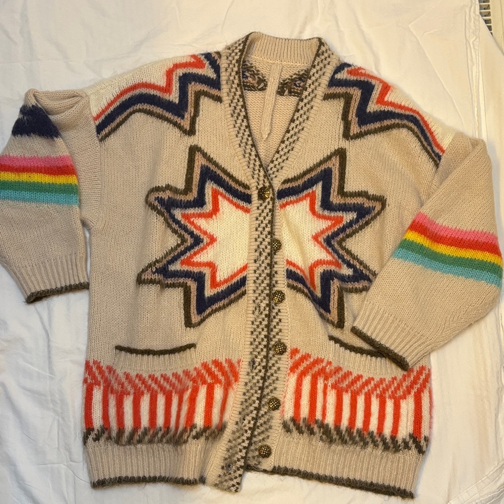 Commense Caesers Palace Cardigan - Picture 2 of 3